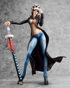 MegaHouse Portrait.Of.Pirates One Piece "I.R.O" Trafalgar Law 1/8 PVC Figure -Megahouse 002 15604.1456825233