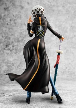 MegaHouse Portrait.Of.Pirates One Piece "I.R.O" Trafalgar Law 1/8 PVC Figure -Megahouse 004 83378.1456825233