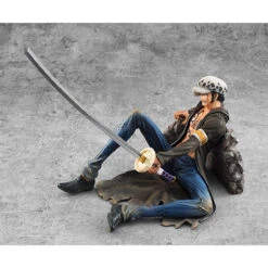 MegaHouse Portrait.Of.Pirates One Piece Trafalgar Law Ver.VS 1/8 PVC Figure (Completed) -Megahouse 005 30107.1500541279