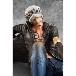 MegaHouse Portrait.Of.Pirates One Piece Trafalgar Law Ver.VS 1/8 PVC Figure (Completed) -Megahouse 008 94018.1500541279